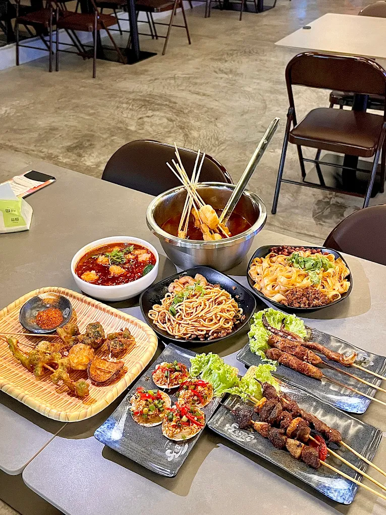 Jue Jue Zi Skewers Restaurant